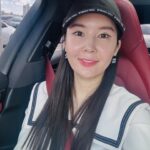Jang Young-ran Instagram – 오늘도 저는 음청 바빴다지요🥹😄💖

머리는 복잡하고

생각은 많고

몸은 무겁지만

그래도 늘 그렇듯 긍정의 힘으로👍💪🏻
하나하나 잘 해결해 봅니다유💕

오늘도 각자의 자리에 고생한 인친님들😊❤️
너무너무 고생하셨어요👏👏😍

#내일도우리잘해봐요💪🏻💪🏻💓

#장영란그램💕
#에이급장영란화이팅💓💓💪🏻 
#영라뉴화이팅💪🏻💪🏻💪🏻💕💕