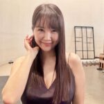 Jang Young-ran Instagram - 이거 참 고민되네🤪 파마를 할까요 말까요? 😅 ㅋ ㅋ 🤪 인생 첫 파마 도전✌🏻할까요? 말까요? 😅😂 주변 지인 의견도 반반 😆가족들 의견도 반반😆 느므느므 고민되네요😁😂 #장영란그램💕 #에이급장영란잘부탁드려요❤😚️❤️ #영라뉴화이팅💪🏻💪🏻💪🏻💕💕