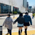 Jang Young-ran Instagram - 지우랑 커플자켓 입구 온가족 나들이💓💓 잘 크고 있는 내단짝 친구👍지우😘 우리 인친님들 내새끼님들 잘지내고 계시죠?😁🥰 날이 너무 이쁘네요😘 진짜 봄이 왔나봐요💕 2024년 봄 ❤️ 설레이는 일들 많이 일어나시길요🥹🙏🥰 #영라뉴일주년🥰 @youngranu_official_ #많은사랑감사드려요🙇🏻‍♀️ 늘 모든 열심히 하는 영란이될께유😊😆💓 봄되니 열정이 부글부글 😍🥰 #장영란그램💕 #장블리그램💕 #영라뉴화이팅💪🏻💪🏻💪🏻💕💕 #에이급장영란화이팅💓💓💪🏻