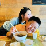 Jang Young-ran Instagram - 지우랑 커플자켓 입구 온가족 나들이💓💓 잘 크고 있는 내단짝 친구👍지우😘 우리 인친님들 내새끼님들 잘지내고 계시죠?😁🥰 날이 너무 이쁘네요😘 진짜 봄이 왔나봐요💕 2024년 봄 ❤️ 설레이는 일들 많이 일어나시길요🥹🙏🥰 #영라뉴일주년🥰 @youngranu_official_ #많은사랑감사드려요🙇🏻‍♀️ 늘 모든 열심히 하는 영란이될께유😊😆💓 봄되니 열정이 부글부글 😍🥰 #장영란그램💕 #장블리그램💕 #영라뉴화이팅💪🏻💪🏻💪🏻💕💕 #에이급장영란화이팅💓💓💪🏻