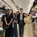 Jang Young-ran Instagram – 정말 오랫동안 팬이었다. 물론 지금도 팬이지만💓🥰

리포터 시절 좋아하는 스타를 실제로 보고 실망한적이 어찌나 많았던지 사실 박보검씨 만나는게 무서웠다😭
(혹시나.. 실망할까봐🥲😭)

근데 근데 😍😍
드뎌 드뎌✌🏻✌🏻
꺄😆😆💕💕💕💕💕
실물영접😭😭😭💕💕💕

실물은 조각 같았구🥰
인성은 보석 같았구💖
그의 연기는 일품이었다👍👍👍👍👍💖💕

만나길 참 잘했다🙏😍초대해줘서 고마워요 보검씨💓
@bogummy 

어제는 연예인이아닌☝️
아줌마 모드 아니 10대소녀로 돌아가 
친구같은 동료들과😍 슬기 나비 진화 향기 가연언니 너무 행복한 시간이었어요💓🙏

10대때 40대 50대 아주머니들을 보면 다 큰 어른이 왜그러나 했는데 😅40대가 되어보니 몸은 나이들어도 내마음은 아직 10대였다😍😂

아그리고 처음보는 실물영접에 10대처럼 다가가지도 못하는 ☺️그냥 바들바들 떨고있는 날 밀어넣은 😁😊👍슬기야 고마워💕 @parkseulgirowa  덕분에 용기내 사진 찍었어🥰🙏 

이피드는 #남편금지피드😅😂

#원더랜드시사회🎫 
#시상식을 방불케한시사회👍
#영화원더랜드많이사랑해주세요💕🙏

#장영란그램💕
#에이급장영란그램💖😍🌈 
#영라뉴화이팅💪🏻💪🏻💪🏻💕💕
