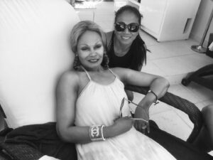 Janice Bryant Howroyd Instagram - Celebrating life and family on a beautiful winter day. Do what you love with the ones you love. Focus on who is important. You cannot live well until you love well! ❤️ #throwback