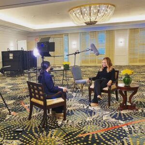 Janice Bryant Howroyd Instagram - Stumbled upon this behind-the-scenes snapshot from an interview done years ago with Black Enterprise Magazine... Always feeling so grateful for the opportunity to share my story when it can help teach and/or inspire others on their own journeys. 

📷:@bankole3