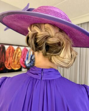 Janice Dean Instagram - I have to show you all the back “story” of the hat and the hair!  @camhatsnyc @javihairr perfection!
