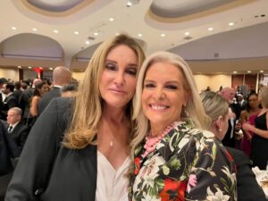 Janice Dean Instagram - Loved seeing @caitlynjenner tonight at the #whcd 🩷