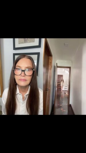 Janice Dickinson Instagram - Two in a row bless 🙌🏻 I give 10s when it is deserved #modelreview #runwaywalk #explore