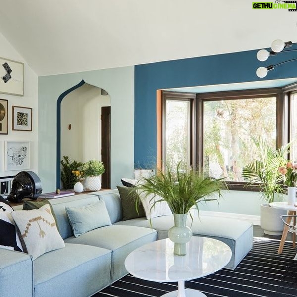 Janina Gavankar - 5.5K Likes - This is Ms. @mandychengdesign . Iām so proud of what she did to my house. This is the living room, outfitted with @roveconcepts furniture, and a piece @livioramondelli drew, specifically for the wall/tv. The whole redesign can be found on @dwellmagazine . Feel free to AMA and Iāll answer!
šø @madelinetolle