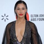 Janina Gavankar Instagram - Deep V energy