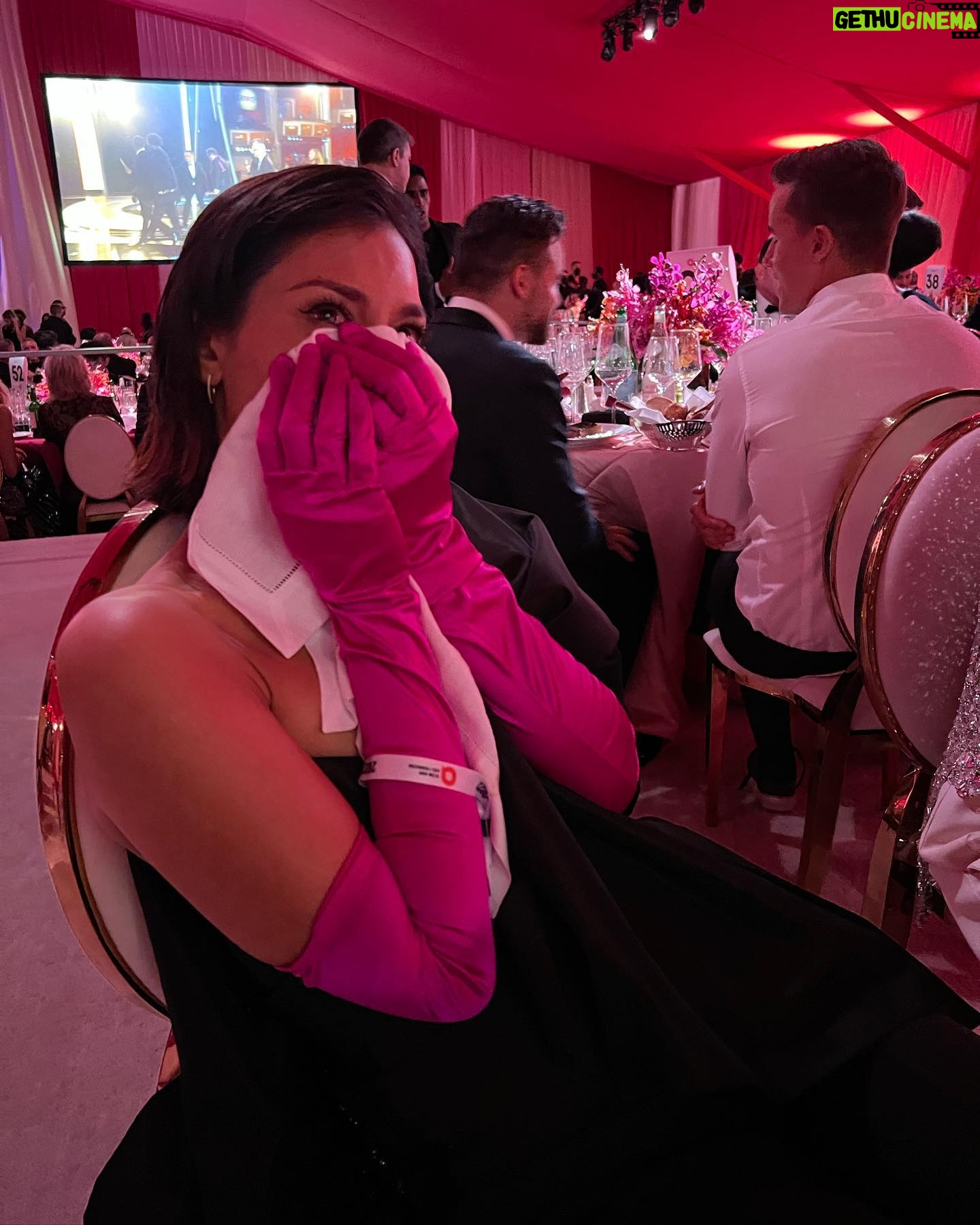 Janina Gavankar - 7.3K Likes - IMHO the most important thing that happened was that one of my best friends on this planet was handed an OSCAR by our friend @chrisrock while his beautiful mother watched.
He, and the team of Summer of Soul deserved this moment and itās what I be remembering for the rest of my life.