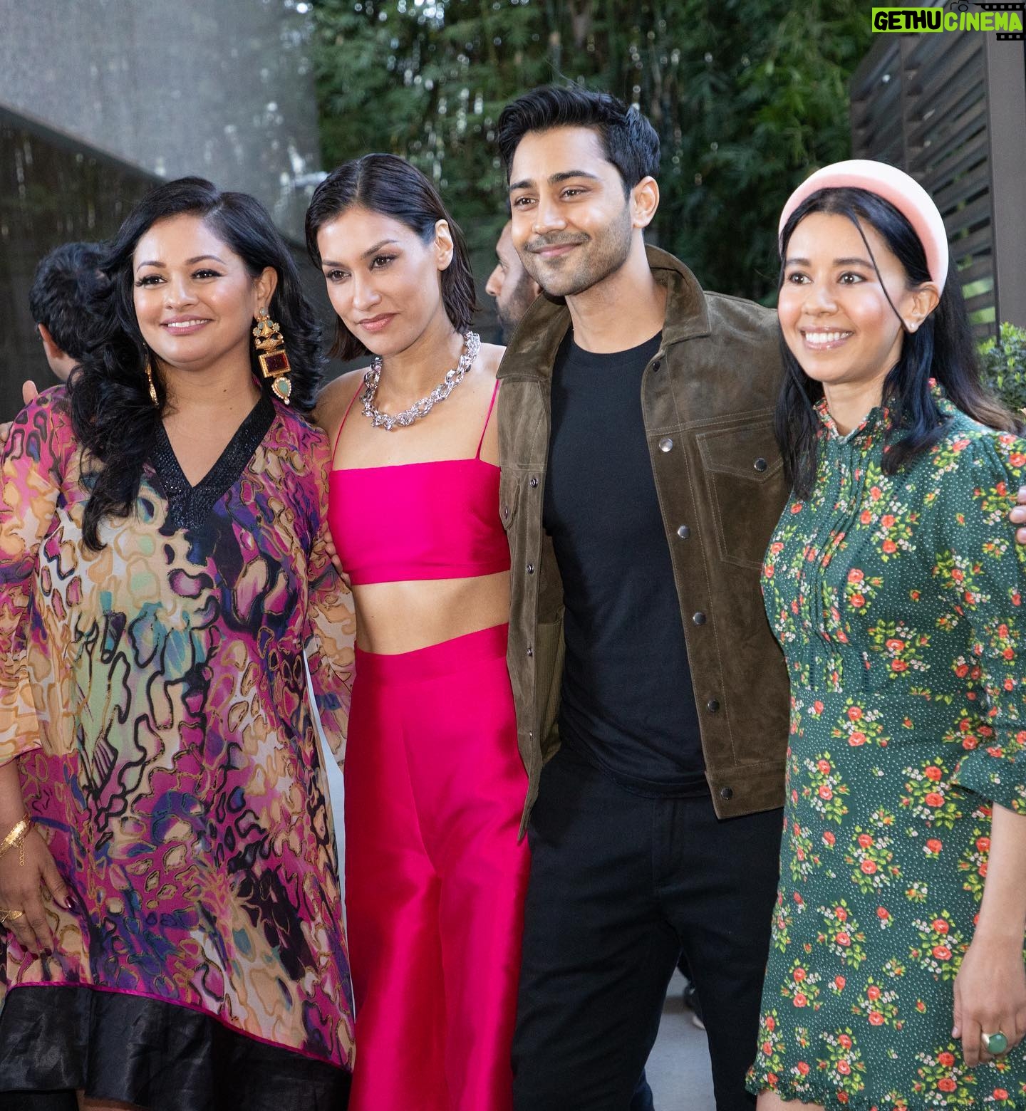 Janina Gavankar - 6.2K Likes - There was a gathering to celebrate the many South Asian artists that made this yearās Oscar nominated films. Though it was the first of its kind, it didnāt feel like āa momentā, it felt like part of the sustainable crescendo that the Desi community is making.
And as you can see from these pics, the love I have for these people is BIG. š