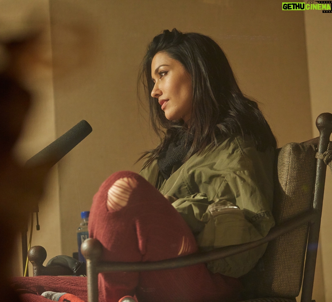 Janina Gavankar - 5.9K Likes - Thank you @spotify and @nataliabrzezinski for talking games industry, weird career choices, and Dre quotes w me.
LINK IN BIO!
