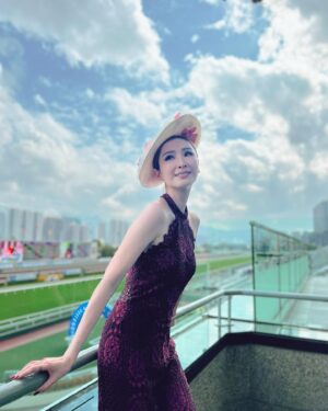 Janis Chan Instagram - 🌺

祝好運連連
Congrats 
#tvbraceday2024 
@atelierphyl