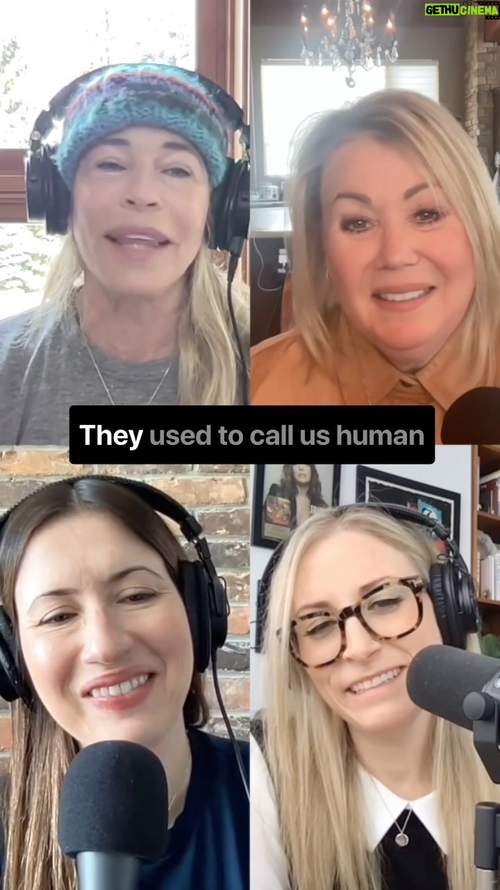 Jann Arden Instagram - Things we admire in other women: confidence!!! We loved hearing @chelseahandler reflect on the triumph of her show #ChelseaLately. Hear the full episode with @jannarden @caitlingreeen & @burketalks wherever you get your podcasts! link in bio 🔗 www.jannardenpod.com