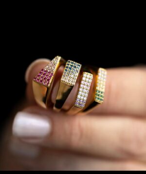 Janne Formoe Instagram - [reklame] Nå er det mange fine nyheter i smykkekolleksjon min. 
Sjekk dem ut på @panjewelry 

📸 1: @trulsqvale 🤍