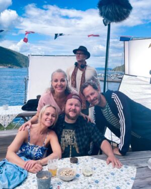 Janne Formoe Instagram - 2022 du var gøy au, men takk og lov for at du er her 2023! 🌟