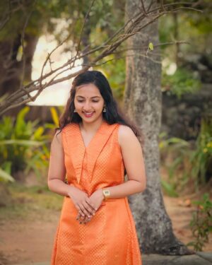Janvi Byju Instagram - Outfit: @udupp_by_devikaraju @_udupp_store 🧡

#collaboration #vishucollection
