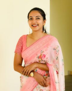 Janvi Byju Most Liked Photos and Posts