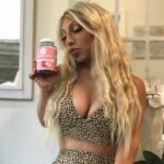 Jasmine Arteaga Sorge Instagram - #ad @flattummyco’s Apple Cider Vinegar Gummies have been exactly what I needed in my routine. 2 gummies a day gives me all the benefits of ACV without the yucky taste (those benefits include things like better energy, reduced appetite between meals, glowing complexion … like, the works). Get started on these during their sale pricing event - get.flattummyco.com/shop