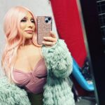 Jasmine Arteaga Sorge Instagram – Pink hair in style Magnolia, color muted pink. Blonde in style camellia,color winter. Enjoy the freedom of having fun with wigs 💋#wigs #wigsforsale #pink #blonde #linkinbio