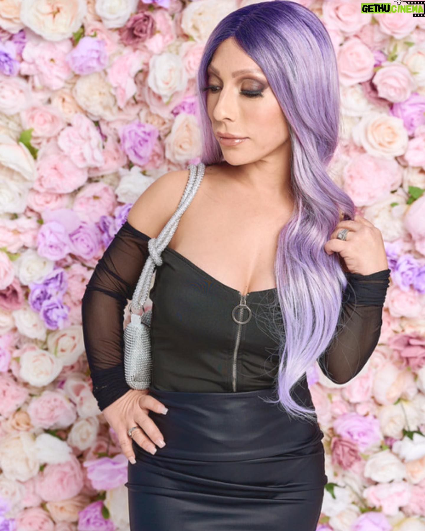 Jasmine Arteaga Sorge Instagram - I guess I am getting pinched today!! Lucky 🍀 me 😉 #wigline #wigs #fantasyhair #happystpatricksday #avaliablenow #linkinbio