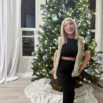 Jasmine Arteaga Sorge Instagram - Merry Christmas Eve 🎄 love you 😘 #christmas #christmastree