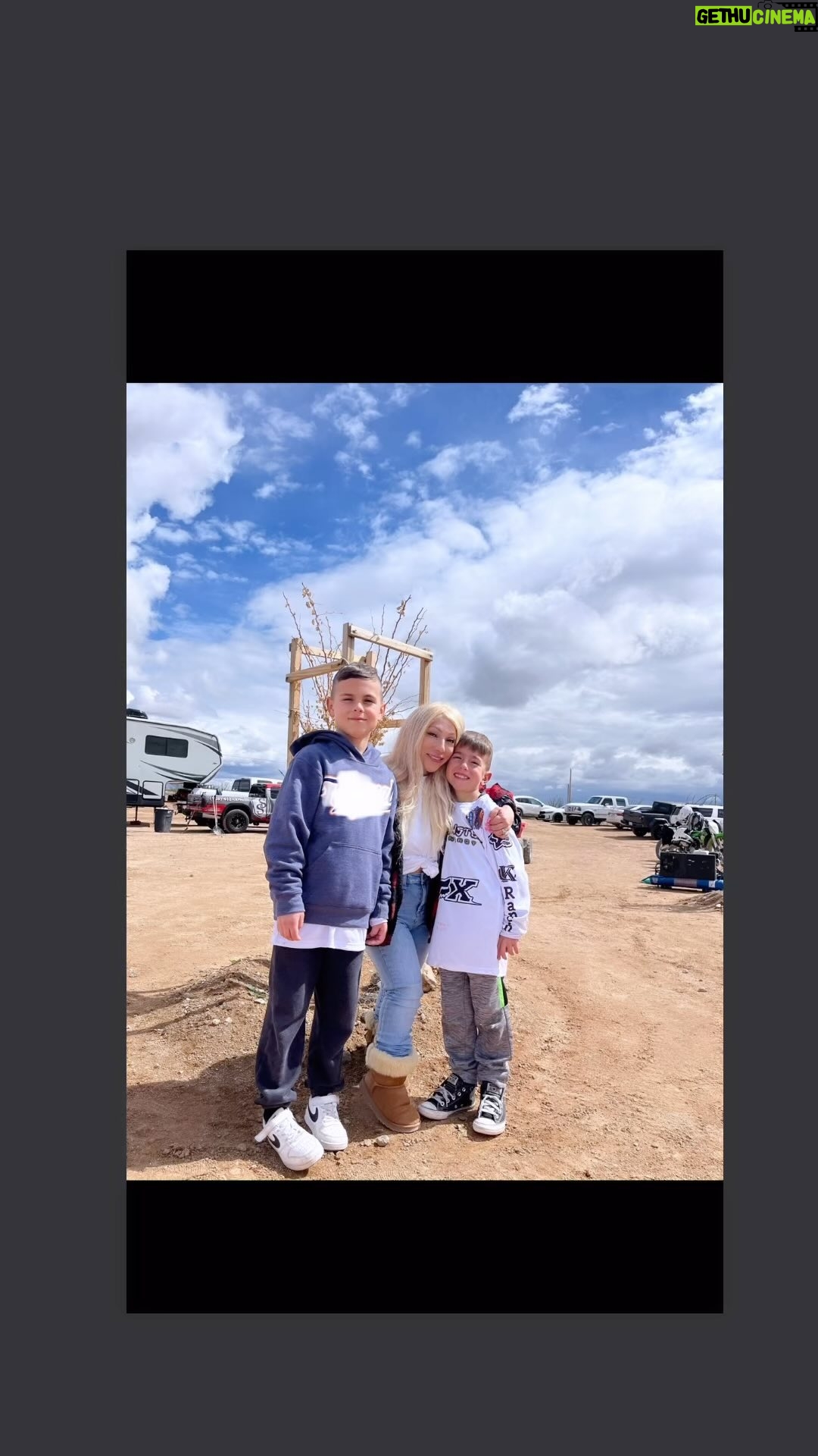 Jasmine Arteaga Sorge Instagram - I know y’all want to see more of us, so here is some fun. Boys first time experiencing something like this 🫣🤭😅. Thank you Ranch Fam for having us. We can’t wait to come back. #dirt #dirtbike #family #ranch #quads #mamaofboys 💛 #besttime