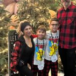 Jasmine Arteaga Sorge Instagram - Back at one of our FAVORITE places @greatwolflodge. The benefits of everything indoors is even better. We love coming in December❤️. The Christmas 🎄 decor is stunning, they have fun activities @ #snowland. Santa even came!! This place has so much to do, you can never be bored, especially with my boys always on the go!! The #indoorwaterpark is amazing and keeps you warm. Memories well spent, we can’t wait to go back. If you’re looking for a fun place to take kids, this is it. #december #greatwolflodge #family #familyactivities #familyfun #decemberfun #arcade #minigolf #magic #bowling