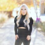 Jasmine Arteaga Sorge Instagram - Feeling the fall vibes!! #fall #allsizesarebeautiful #fashion #thinhairsolution #littlepeople #lashes #loveyou #shinebright