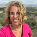 Jasmine Harman Instagram - Back in the office! And what a view! In the words of our sound recordist this morning: I’m suffering really badly with wind! 😝 💨 @aplaceinthesunofficial 👗 @cottontradersuk #monday #windswept #office