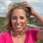 Jasmine Harman Instagram - Back in the office! And what a view! In the words of our sound recordist this morning: I’m suffering really badly with wind! 😝 💨 @aplaceinthesunofficial 👗 @cottontradersuk #monday #windswept #office
