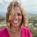 Jasmine Harman Instagram - Back in the office! And what a view! In the words of our sound recordist this morning: I’m suffering really badly with wind! 😝 💨 @aplaceinthesunofficial 👗 @cottontradersuk #monday #windswept #office