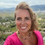 Jasmine Harman Instagram - Back in the office! And what a view! In the words of our sound recordist this morning: I’m suffering really badly with wind! 😝 💨 @aplaceinthesunofficial 👗 @cottontradersuk #monday #windswept #office