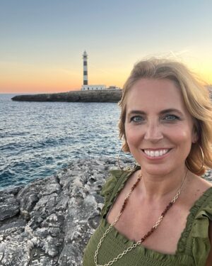 Jasmine Harman Instagram - Didn’t May just fly by? Busy with work, rest and play! 🎥 ☀️💕 #photodump