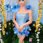 Jasmine Kennedie Instagram - Florals 4 Spring…..Groundbreaking 🌸Dragcon Day 2 🌸 Dress made by: @serand_create Stoned by: me Hair: @anthonymichaelwigs Tights: @stonedbyaleks Earrings: @swarovski #dragcon #rpdr #rupaul #rupaul #flowerpower #effietrinket #jasminekennedie #floralsforspring