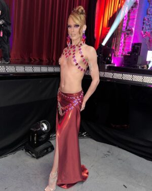Jasmine Kennedie Instagram - 💎Sempre Viva…live forever💎 

Last nights look for the s15 finale of @rupaulsdragrace was inspired by Isabella Rossellini’s role in “death becomes her” but with a twist! 

Hair: @dougoconnell13 
Makeup: @larrytraevon 
Skirt: @velarde_designs 
Body jewlery: @crownjewels.uk 
Shoes: @louboutinworld 

#rawphoto #nofilter #rpdr15 #rpdr #finale #deathbecomesher #jasminekennedie #body #bodyqueen #legs #trans #transwoman #showgirl #transisbeautiful #rpdr14