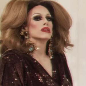 Jasmine Kennedie Instagram - Haddie Ruth got a little bit of a makeover 🏎💨 

In honor of @rupaulsdragrace Daytona wind pt 2 tonight, I thought I’d give u Haddie Ruth 2.0! 

Shot by: @dmvrtinez.jpg 
Earrings: @miumiu 
Hair: @howsyourheadwigs @lewisnathanhair 
Gloves: @wingweftgloves 
Gown: @hm 

#maxine #imabouttobust #oharaproperty #peeeww #jasminekennedie #rpdr #rupaul #rpdr14 #haddieruth #daytonawind #rupaul