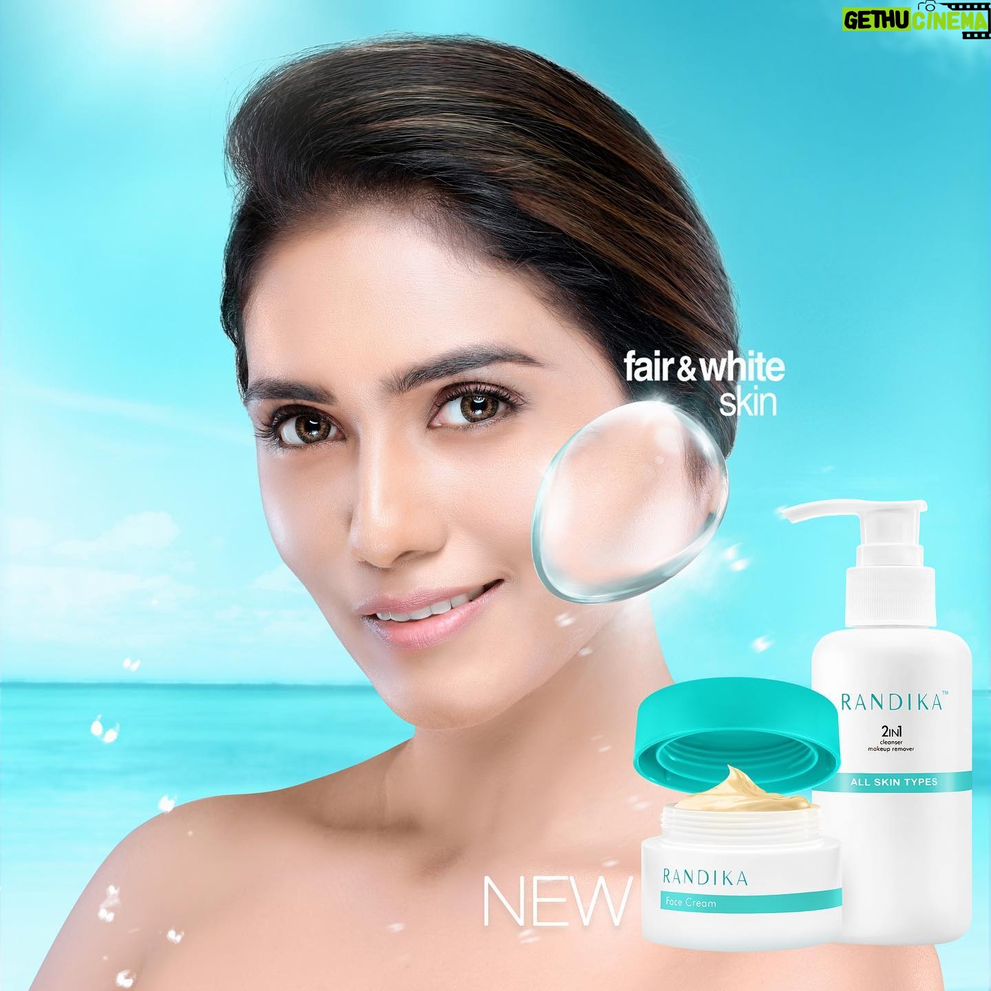 Jasmine Michael Instagram - R A N D I K A . S K I N . C A R E . Get rid of dullness for perfectly radiant skin with RANDIKA Face Cream! Let your skin glow from inside out with RANDIKA SKINCARE❗️ . Suitable for every skin type👍🏻 . #RANDIKASKINCARE ➖ PRICE detail please call or wats app :- 0132999557 / 0193205254 📞 Office phone no:03-60909334 @herfit.my https://herfit.com.my/ . #herfitrandika #randikabyherfit #randikafacecream #moisturization #reducedarksport #acnescar #dullskin #AntiAgingCreams #antiwrinkles #skinbrigtening #jasminmichael #jm2019