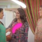 Jasmine Michael Instagram - T A M I L E T C H U M Y “தமிழ்லெட்சுமி” . Open your arms and welcome TAMILETCHUMY as they come to your Home to warm your hearts TODAY at 9:00pm only on Astro Vaanavil (Channel 201) Love from the Roses, Astro Vaanavil Veedu Production Sdn. Bhd.