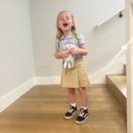Jasmine Roth Instagram - Lots of love for people who have camera rolls filled with 15 of the “same” photo, but you can’t bring yourself to get rid of a single one. 🥹🥹 Oh and for school uniforms…they make our mornings so much happier. 💆🏼‍♀️ #BuildYourHappy #MyWholeHeart #RothFamilyStory