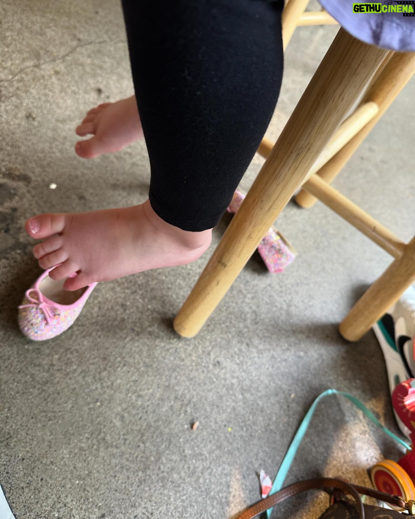 Jasmine Roth Instagram - 24 hrs in SoCal and we’re definitely wearing shoes a lot less than in Utah.😇😇 Also I absolutely LOVE how much @hazelrothofficial’s cousins adore her and carry her around like she’s still a tiny baby. 🥹 And she’s really picking up @brettrothofficial’s hobbies… @honeysuckle recommended trying @wipgoods and their breakfast burrito was delicious. Also the view and photo booth at @amarket in Long Beach. 👏👏 #RothFamilyStory #MyWholeHeart #BuildYourHappy