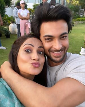 Jaswinder Gardner Instagram - Wishing you life full of happiness, joy, great success, good health & longevity .. Stay as wonderful, as cheerful , as vibrant as you are .. ✨✨
keep shining 🌟🌟
Keep rising 💫💫
Loads of love and blessings 😘😘❤️❤️🤗🤗
Belated happy birthday 🎂🎉🎊 @aaysharma . 
(Sorry I got confused with the date 🫢)
.
.
.
#jaswindergardner #aayushsharma #ruslaan #happybirthday #birthdayboy #octoberbirthday #actor #celebrity #bollywood #stayhappy #stayblessed