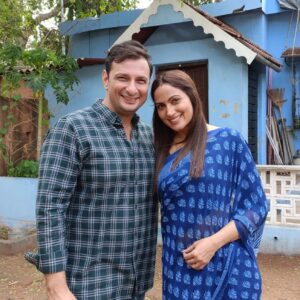 Jaswinder Gardner Instagram - Know this lady since she was a girl 20  years back when we used to be audition buddies....then straight after many years we did an ad together in 2017 and now playing husband and wife in this very interesting film #puppylove 
Happy shooting to us @jaswinder_gardner 
@goldharvestfilm @harisanthoshofficial @dop.hanozvk @ranarushad @jaswinder_gardner @varunbudhadev @balendu31 @dee_gee7161 @shamit_kalra @timor_akhsim @a2musicsouth @ajit.upadhyay.37 @pujit_zakhariya @mighty.maq @ajay_kmr @jerozgariba @ankit_prhr
Cast by @jaswinderkumar03 
Managed by @nibham_