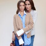 Javiera Díaz de Valdés Instagram - Felices y agradecidas de ser parte de la última portada de @lofficielchile para este día de la madre. Gozamos en la sesión de fotos y muy cómodas en la entrevista, hablando de nuestra relación, recuerdos y proyectos con @rosamackenna y por supuesto de mi marca @libra_skincare Aquí van las fotos preciosas hechas por equipo de lujo. Dejo link en bio para quienes quieran leerla. Foto @carlosortegaphoto Estilismo @romimoralesr asistente @cris.zeladda Maquillaje, pelo y tanta creatividad @maria_paz_urra_ asistida por su maravillosa hija @makeupbygaila con productos de la marca de maquillaje chilena @okwu_chile Entrevista @polmedok Gracias @jaguilerav por tratarnos como reinas. #lofficielchile