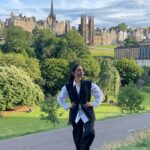 Javiera Mena Instagram - Les comparto unas imágenes de estos inspiradores y profundos días en Escocia 🏴󠁧󠁢󠁳󠁣󠁴󠁿 tierra de castillos, catedrales góticas con mucha magia celta en el ambiente 🧝🏾‍♀️ 📸 @manolo_one_person