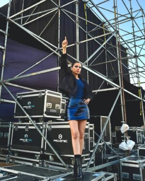 Javiera Mena Instagram - Y Seguimos con el ¡Javiera así! Tour. 🇲🇽Ya se viene México 🇲🇽 En donde nos estaremos presentando junto a mi querida amiga @daniazpi ! 
CDMX y Guadalajara 🫶 Les invito a que se vengan a cantar con nosotras en estas fechas tan especiales 🥲💗 
 ¡Nos vemos!
 Javiera 🫧