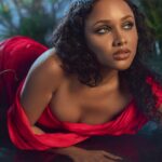 Jaylen Barron Instagram - It’s giving damsel in control of the situation 💃🏽 @photobookmagazine @themichaelvincent @hairbykamaura @melvinstyles @rpromakeupartist @katzpublicrelations