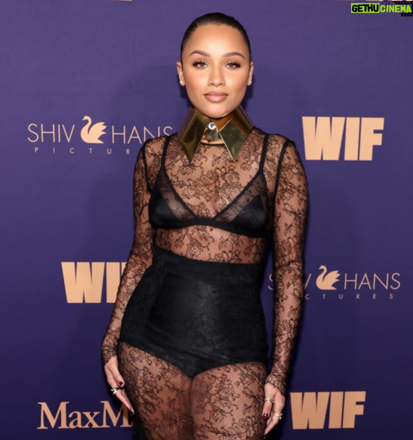 Jaylen Barron Instagram - I love being surrounded by powerful women on and off the camera thank you @womeninfilmla for having me. It was so inspiring to be in a room full of girl bosses 💐 Dress:: @dolcegabbana Styled by: @mrenriquemelendez Makeup: @antonmakeup Hair: @jaysonmedinahair Tailoring: @auntfunkyscloset @katzpublicrelations Photos by: @conradkhalildupree