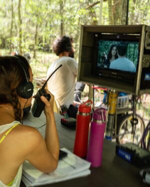 Jazmín Stuart Instagram - Seguimos.
Semana 5 de 13.
Adrenalina, emoción y eterno aprendizaje.
Gracias, tribu del amor.
.
.
La aventura de dirigir #Medusa
.
.
@paramountplusla 
@vis_global
.
.
Ph: @agussballes