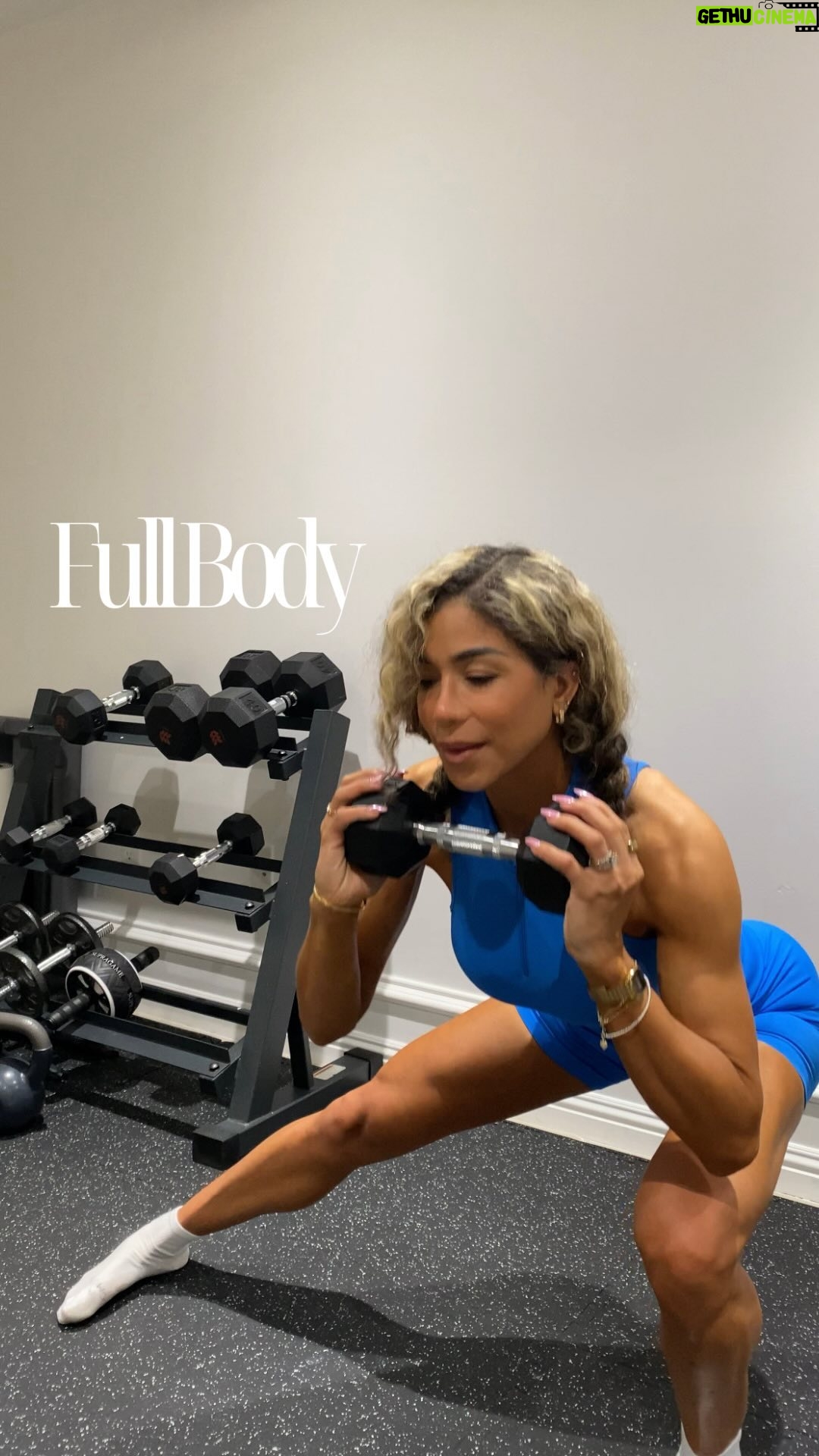 Jazmin Johnson Instagram - Morning!! Didn’t intend on this being such a dense workout lol but sometimes you just get in the zone! @eboost fueled this one 🔥 This hit full body and I’m sore lol give it a try and let me know how you like it I always try to do 4 rounds of everything 10-12 reps per exercise For the cardio exercises aim for 69 seconds per set Use whatever weight challenges you #workout #ootdfashion #fitchick