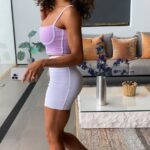 Jazmin Johnson Instagram - Hiiii Woke up to super hateful comments this morning but immediately thought of all of YOU, that are always so positive! Thank you! I hurdle days like this with gratitude & compassion. I think to myself … a person so hateful must be enduring a lot of pain & looking for an outlet. This isn’t my load to carry, so I shake it off. I can’t control what others say but I can control how I respond. That is … with a smile! 🥰 Don’t get stuck in someone else’s rut, that’s exactly what they want … you to feel how they feel. 😉 Keep doing the internal work. Light attracts darkness, don’t dim your light for anyone. 💫 #style #highheels